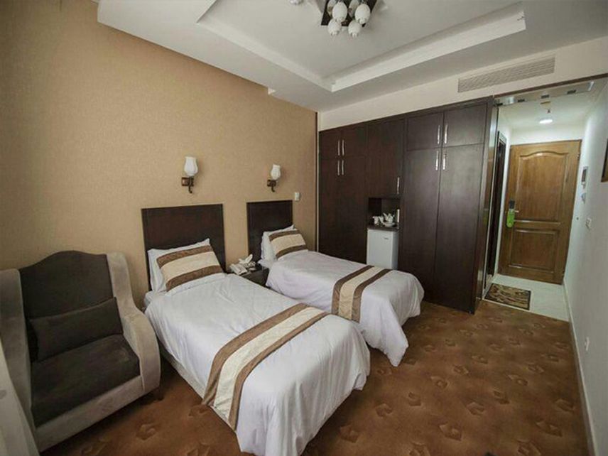اتاق دو تخته توئین هتل امینیان مشهد